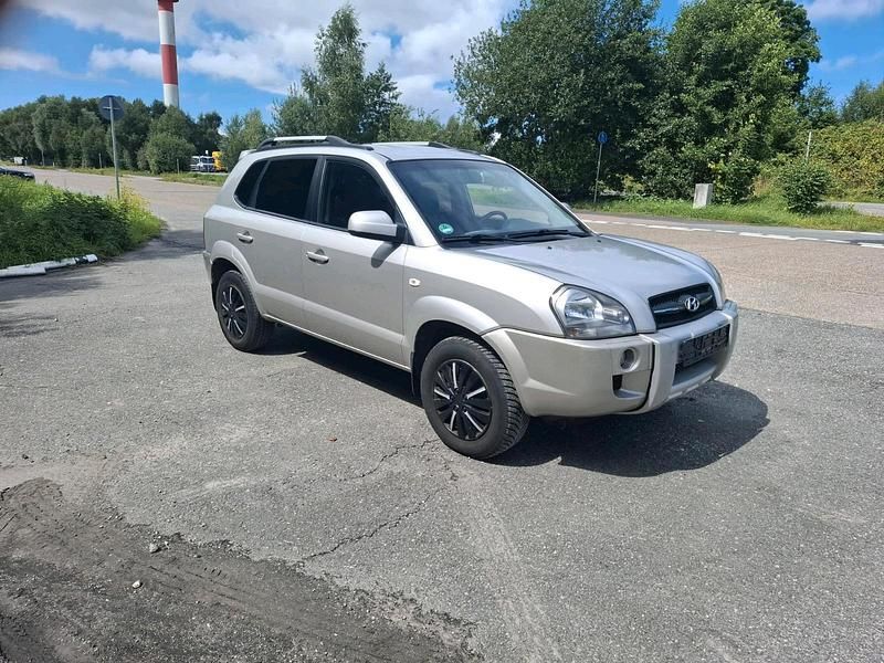 Silber Gebraucht 2006 Hyundai Tucson SUV | 4.950 € (Fairer Preis) - Bild 1/4