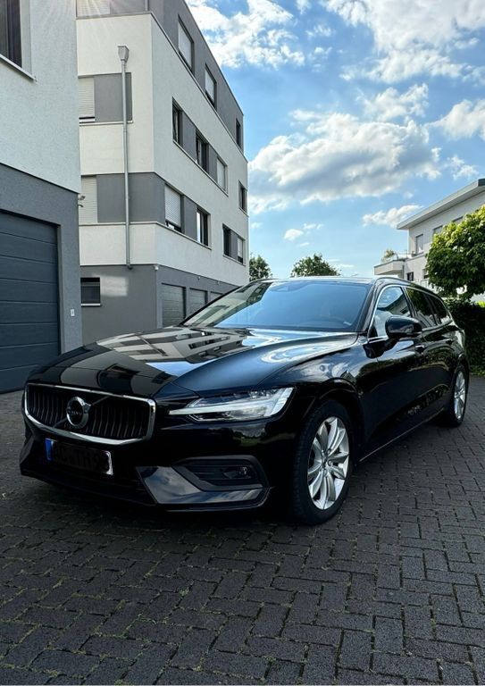 Schwarz Gebraucht 2019 Volvo V60 Kombi | 22.000 € (Superpreis) - Bild 1/4