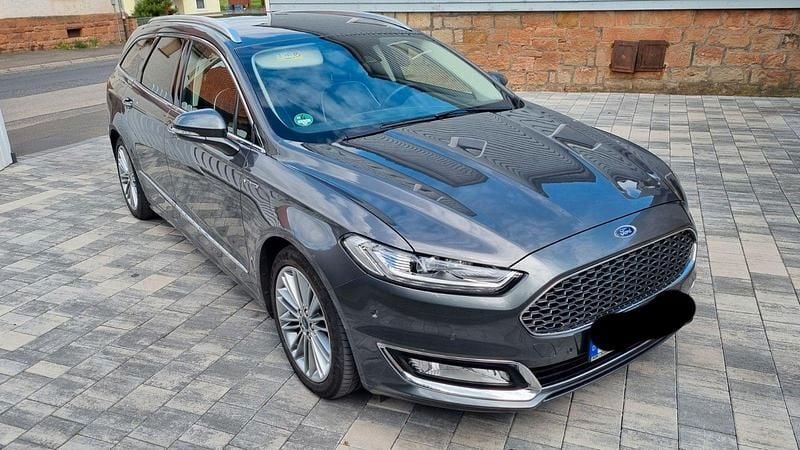 Gebraucht Ford Mondeo Vignale 150 PS (110 kW) 2017 Grau Kombi
