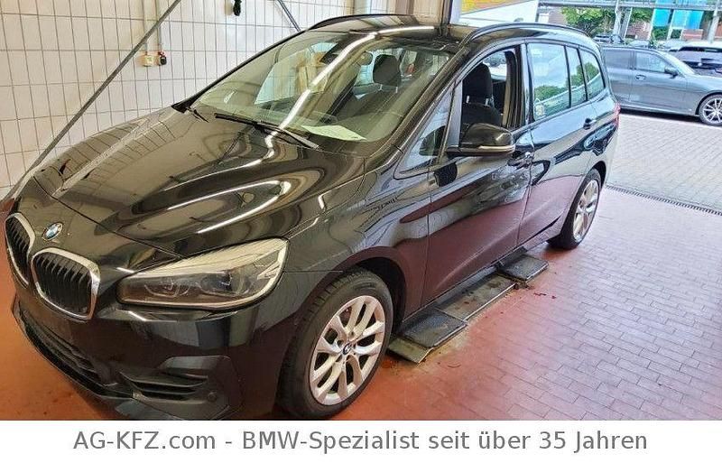 Schwarz Gebraucht 2021 BMW 218 Gran Tourer Advantage Van / Kleinbus | 13.950 € (Superpreis) - Bild 1/4
