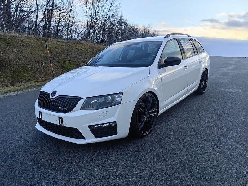 Gebraucht Skoda Octavia vRS 184 PS (135 kW) 2016 Weiß Kombi