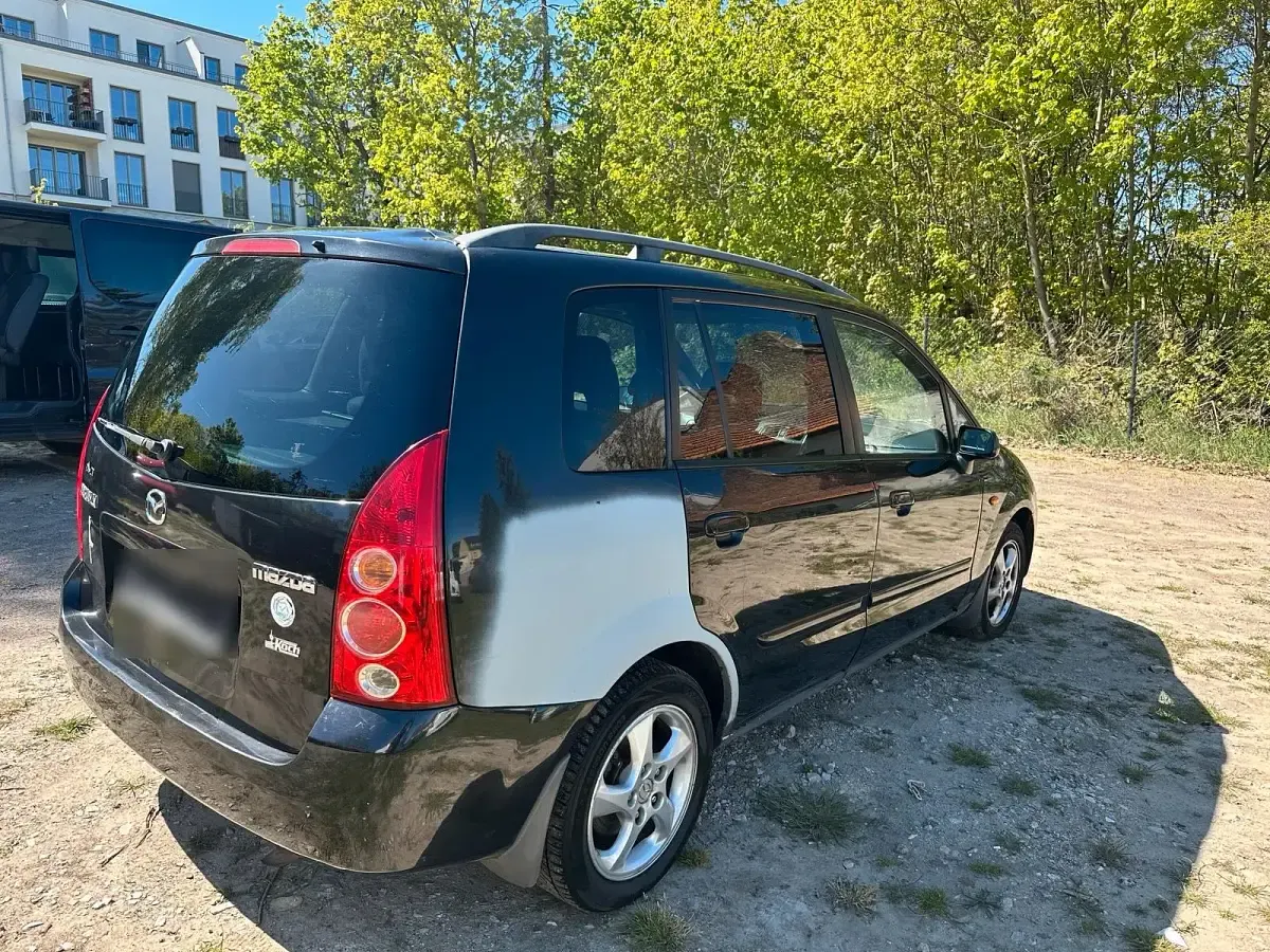 Second-hand Mazda Premacy 131 CP (96 kW) 2004 Negru Monovolum