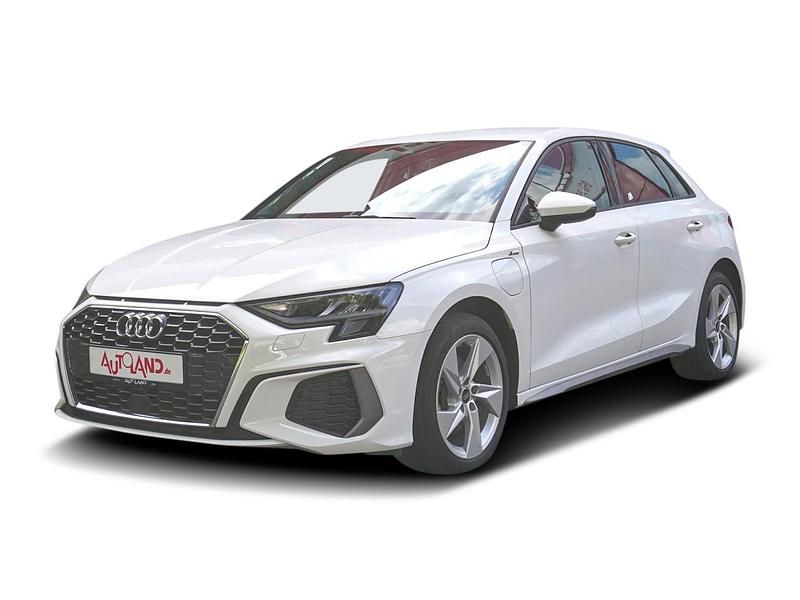 Weiß Gebraucht 2022 Audi A3 Sportback e-tron S-Line Kleinwagen | 26.990 € (Guter Preis) - Bild 1/4