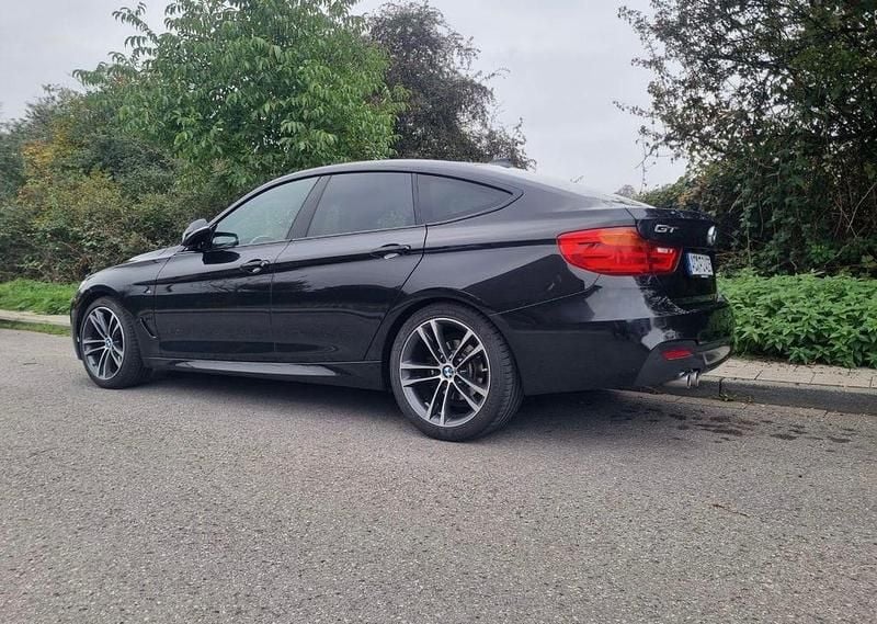 Gebraucht BMW 320 Gran Turismo M Sport 190 PS (139 kW) 2016 Schwarz Limousine