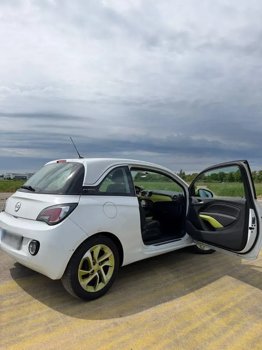 Second-hand Opel Adam 69 CP (50 kW) 2013 Alb Hatchback