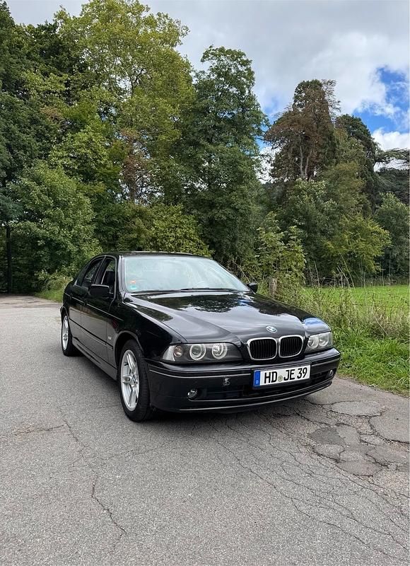 Schwarz Gebraucht 2003 BMW 520 Exclusive Limousine | 4.300 € (Fairer Preis) - Bild 1/4