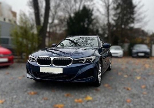 Gebraucht BMW 318 156 PS (114 kW) 2023 Blau Kombi