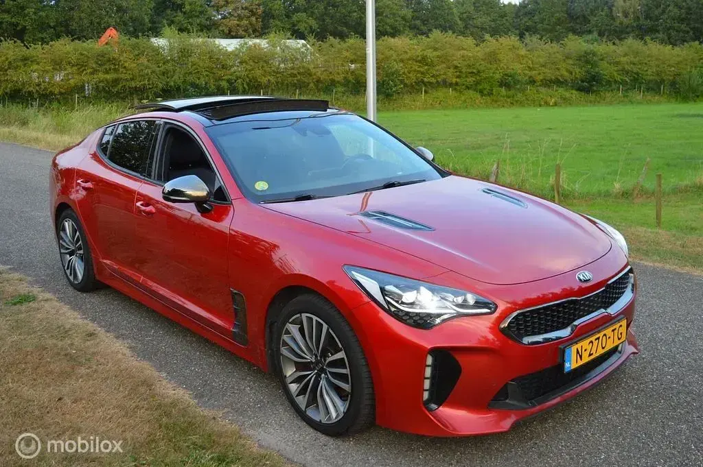 Gebraucht Kia Stinger GT-Line 200 PS (147 kW) 2018 Rot Kleinwagen
