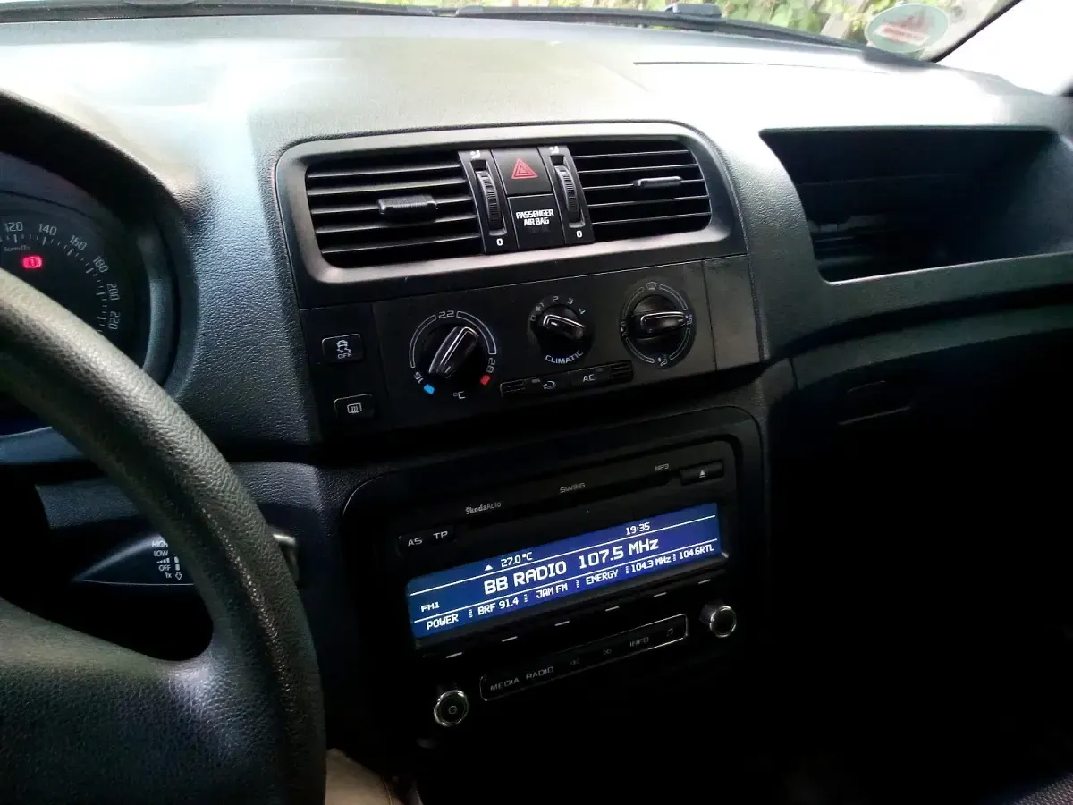 Gebraucht Skoda Fabia 85 PS (62 kW) 2010 Andere farben Kombi