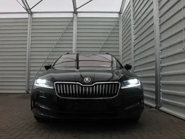 Usata Skoda Superb Ambition 150 CV (110 kW) 2022 Nero Station wagon