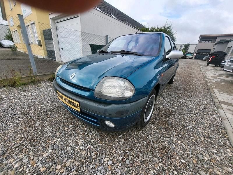Blau Gebraucht 1999 Renault Clio II Kleinwagen | 999 € (Fairer Preis) - Bild 1/4