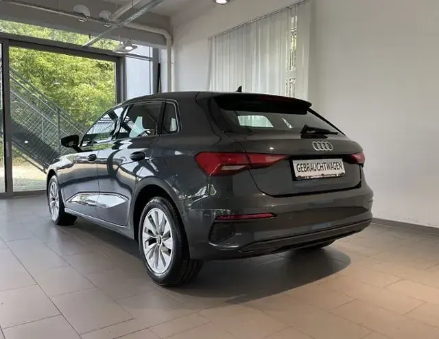 Gebraucht Audi A3 150 PS (110 kW) 2023 Manhattangrau metallic Limousine