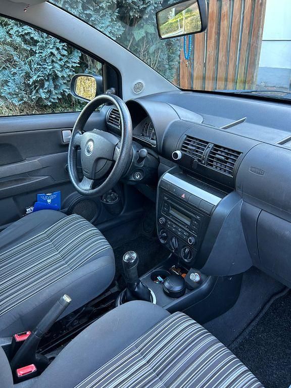 Gebraucht VW Fox 54 PS (39 kW) 2007 Schwarz Kleinwagen
