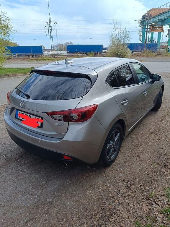 Gebraucht Mazda 3 Center-Line 120 PS (88 kW) 2015 Silber Limousine