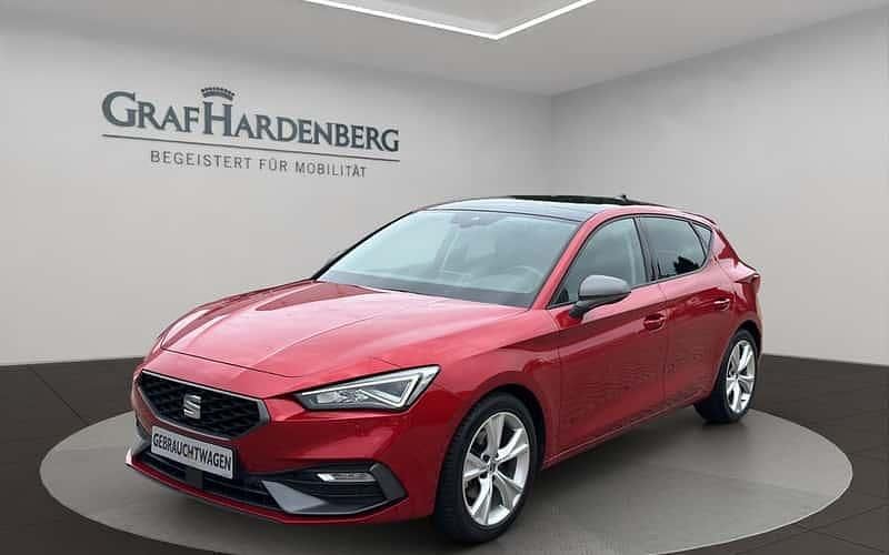 Rot Gebraucht 2022 Seat Leon FR Limousine | 23.900 € (Fairer Preis) - Bild 1/4