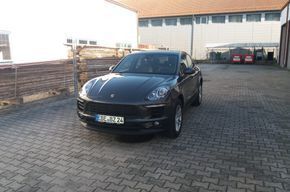 Grau Gebraucht 2017 Porsche Macan SUV | 39.900 € (Etwas zu teuer) - Bild 1/4