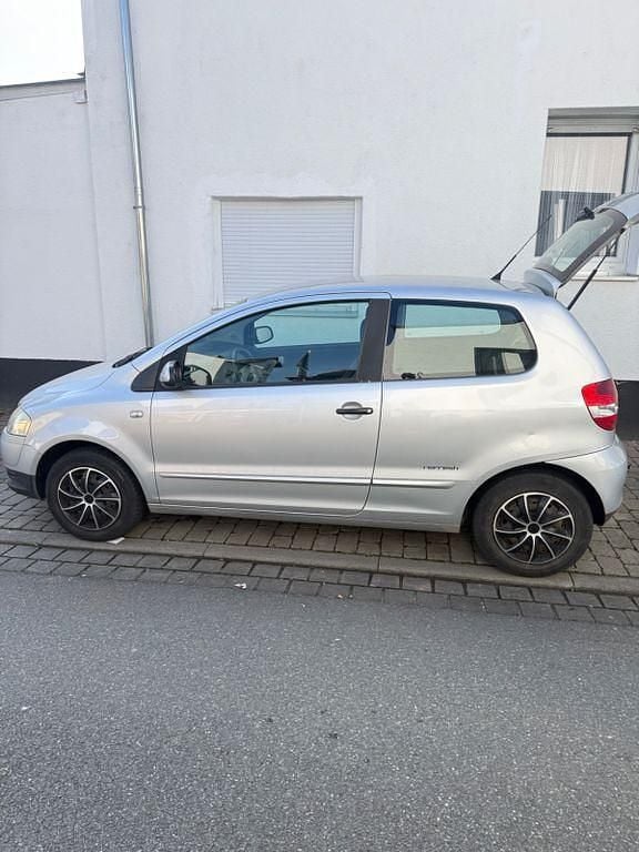 Gebraucht VW Fox 54 PS (39 kW) 2008 Silber Kleinwagen
