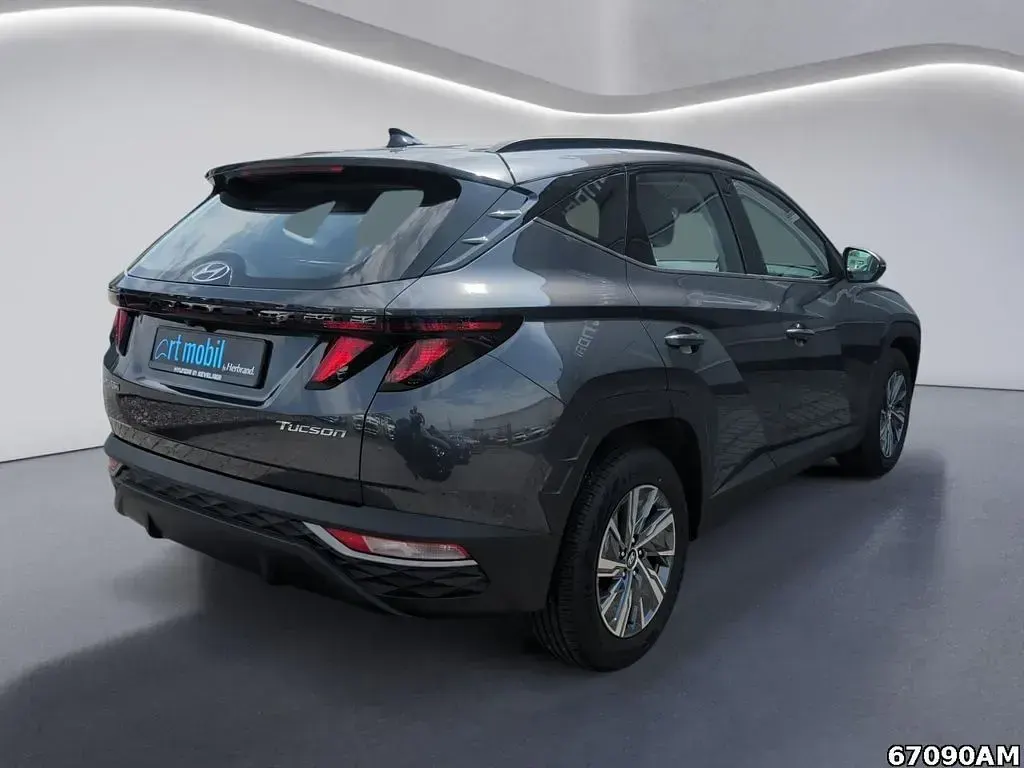 Gebraucht Hyundai Tucson Select 150 PS (110 kW) 2022 Grau SUV
