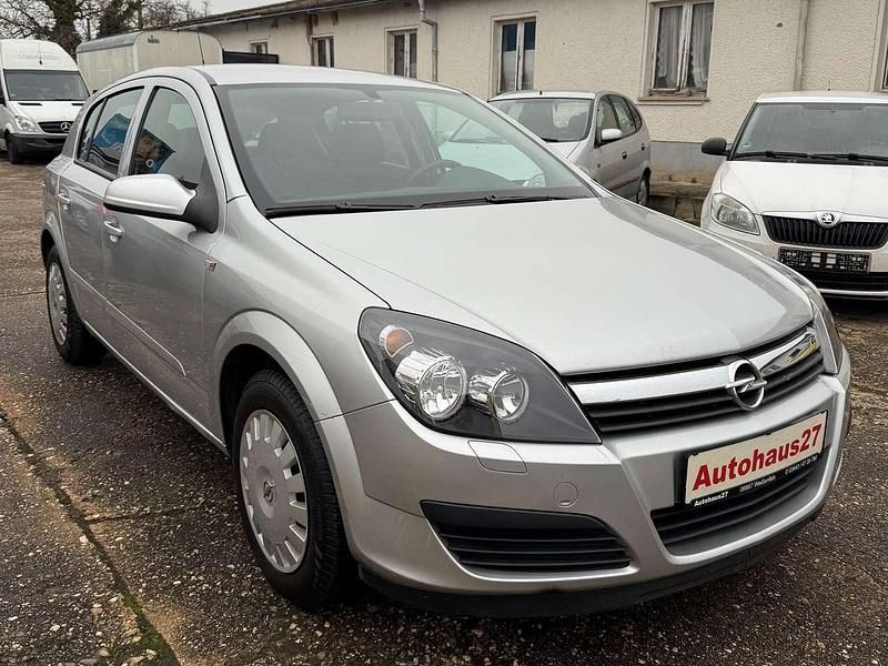 Silber Gebraucht 2006 Opel Astra Limousine | 4.990 € (Teuer) - Bild 1/3