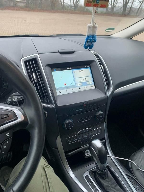 Gebraucht Ford S-MAX Titanium 189 PS (139 kW) 2017 Grün Van / Kleinbus