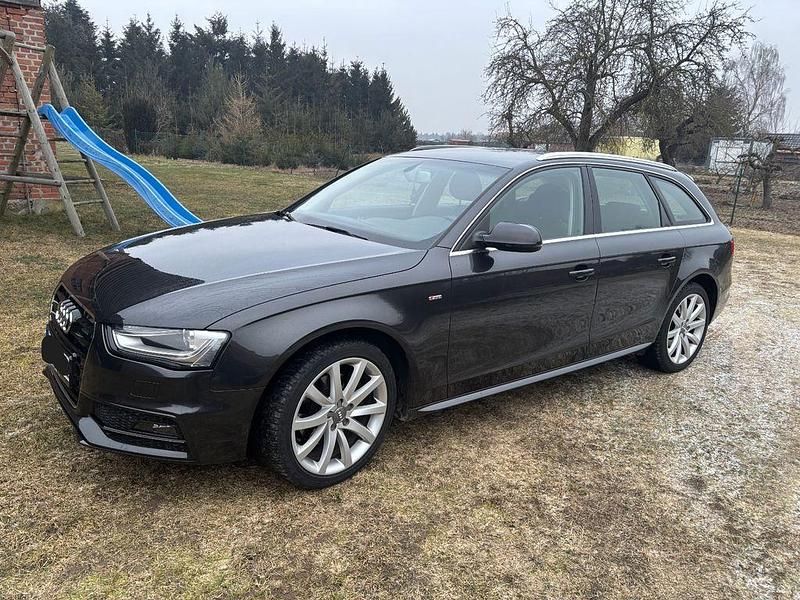 Grau Gebraucht 2013 Audi A4 Allroad Kombi | 11.990 € (Guter Preis) - Bild 1/4