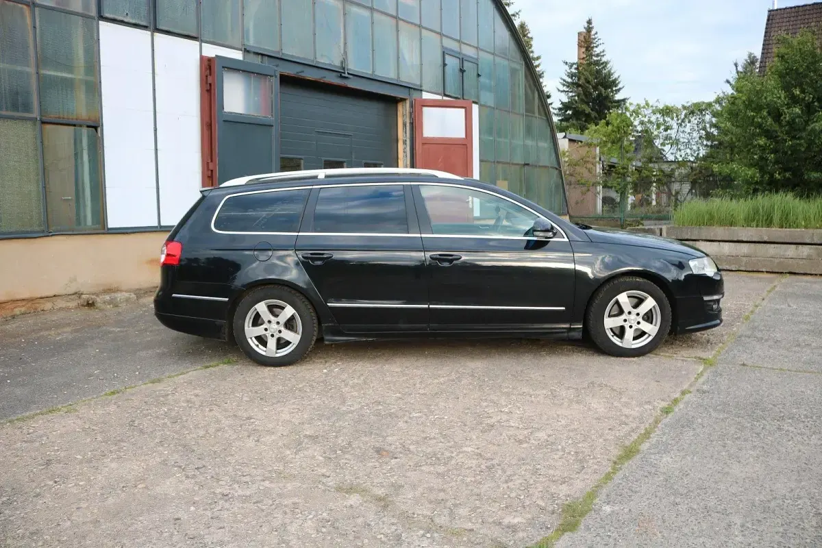 Gebraucht VW Passat 140 PS (102 kW) 2007 Schwarz Kombi