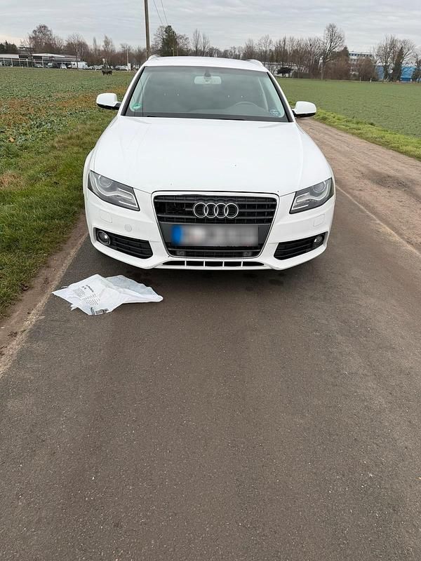 Gebraucht Audi A4 143 PS (105 kW) 2011 Weiß Kombi