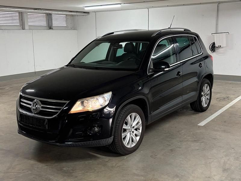 Schwarz Gebraucht 2009 VW Tiguan Highline SUV | 3.650 € (Superpreis) - Bild 1/4