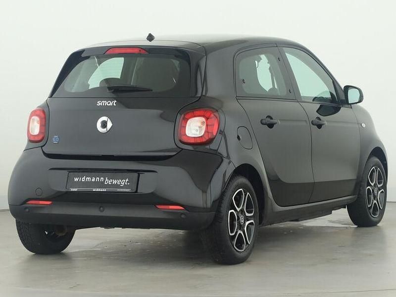 Gebraucht Smart ForFour Electric Drive 60 kW (82 PS) 2019 Karosserie in black Limousine