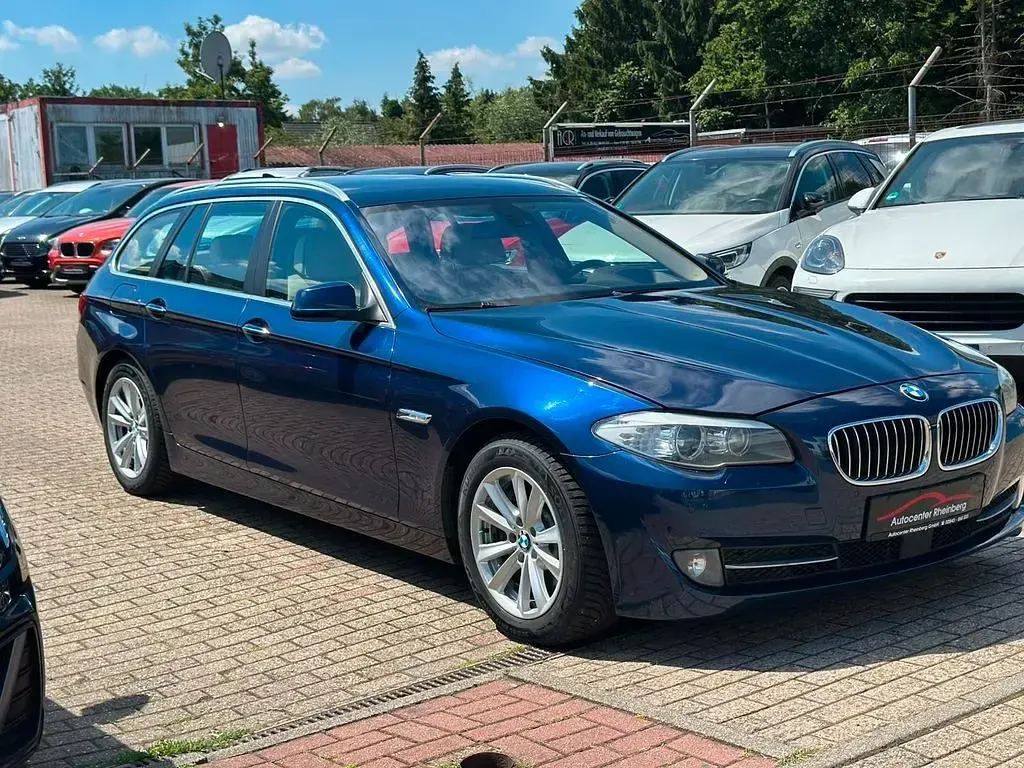 Gebraucht BMW 530 Comfort Edition 258 PS (189 kW) 2011 Blau Kombi