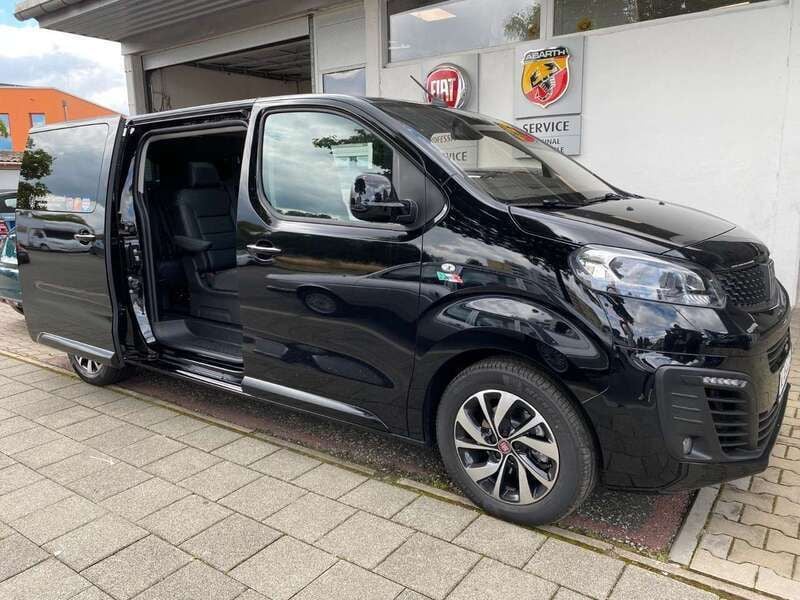 Perl schwarz metallic Gebraucht 2022 Fiat E-Ulysse Van / Kleinbus | 47.990 € (Etwas zu teuer) - Bild 1/4