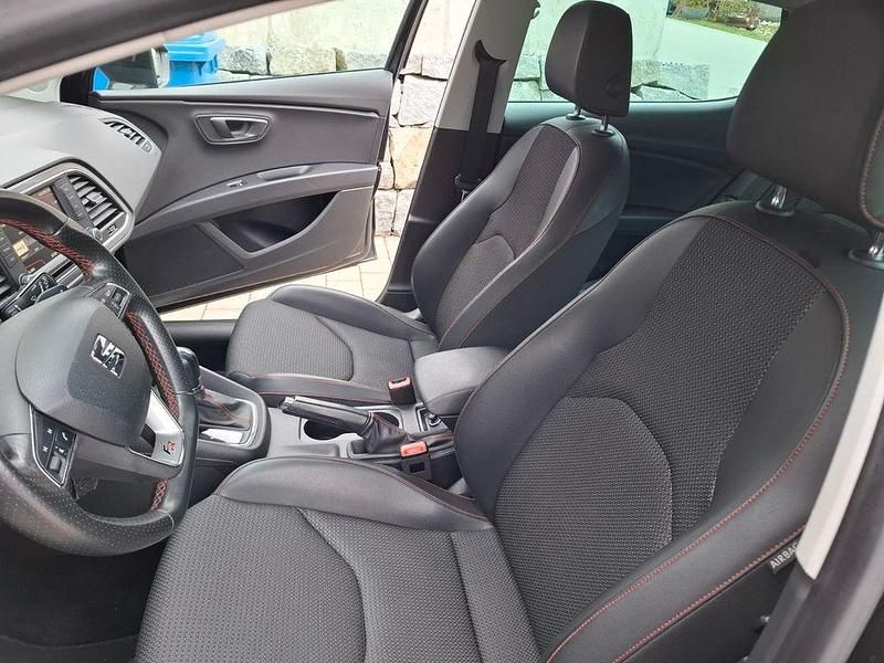 Second-hand Seat Leon FR 184 CP (135 kW) 2015 Negru Berlinǎ