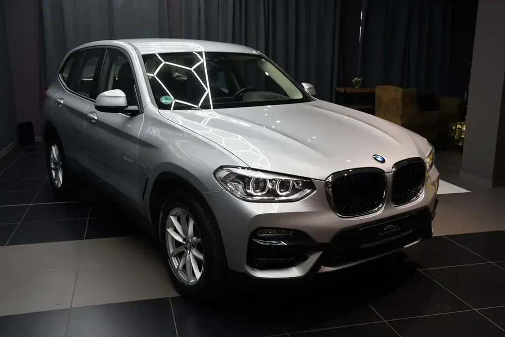 Gebraucht BMW X3 Advantage 190 PS (139 kW) 2019 Glaciersilber SUV