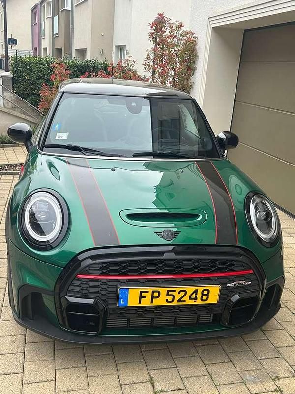 Gebraucht Mini John Cooper Works 231 PS (169 kW) 2023 Grün Kleinwagen