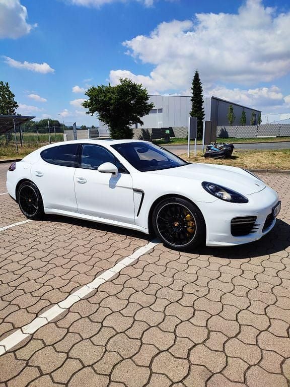 Weiß Gebraucht 2014 Porsche Panamera GTS Limousine | 52.000 € (Fairer Preis) - Bild 1/4