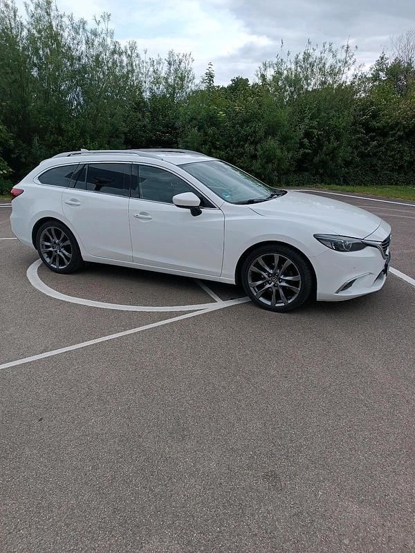 Weiß Gebraucht 2016 Mazda 6 Kombi | 12.000 € (Etwas zu teuer) - Bild 1/4