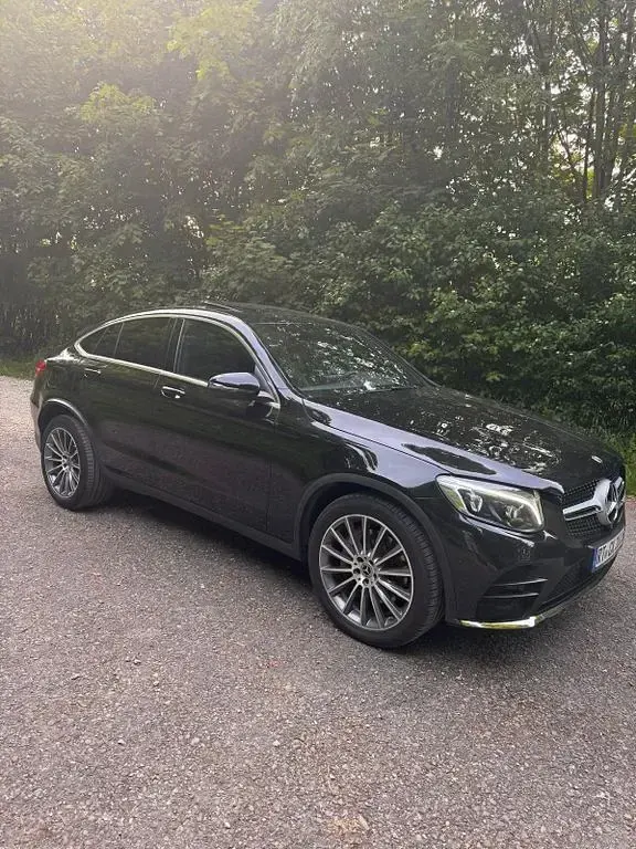 Gebraucht Mercedes GLC250 AMG line 211 PS (155 kW) 2017 Schwarz Coupé