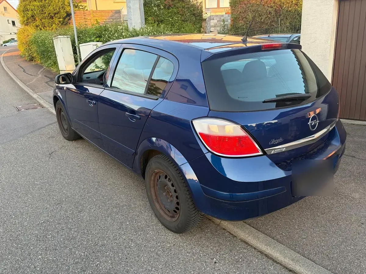 Gebraucht Opel Astra 101 PS (74 kW) 2004 Blau Kleinwagen