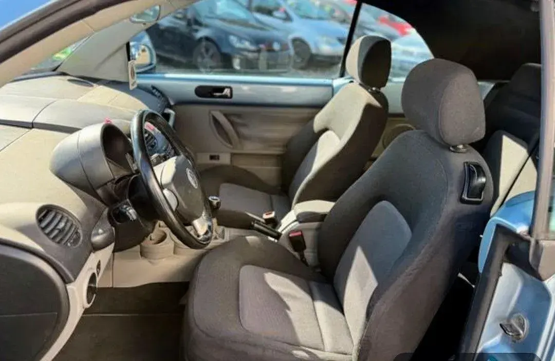 Gebraucht VW New Beetle 116 PS (85 kW) 2004 Silber Kleinwagen