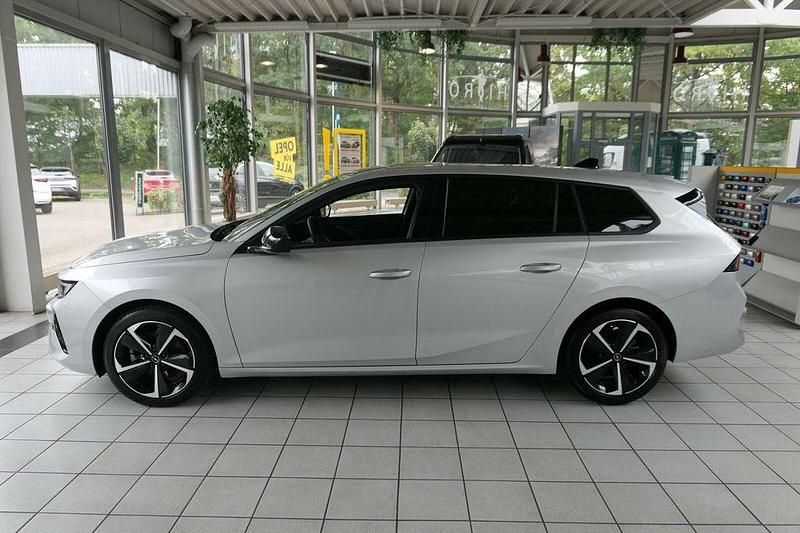 Gebraucht Opel Astra 131 PS (96 kW) 2024 Silber Limousine