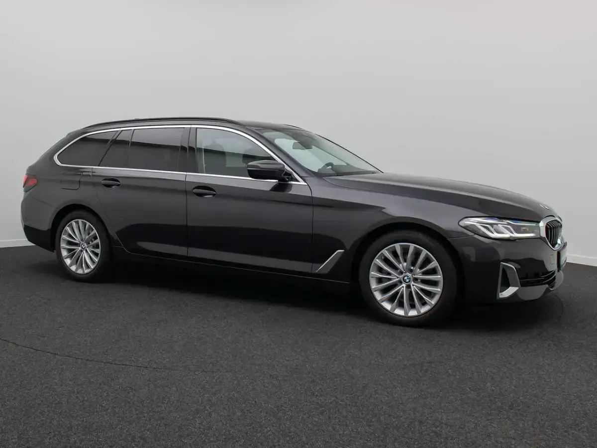 Gebraucht BMW 520 Luxury Line 190 PS (139 kW) 2020 Sophistograu brillanteffekta9 Kombi