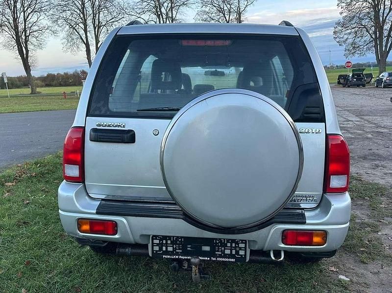 Gebraucht Suzuki Grand Vitara 109 PS (80 kW) 2004 Grau SUV