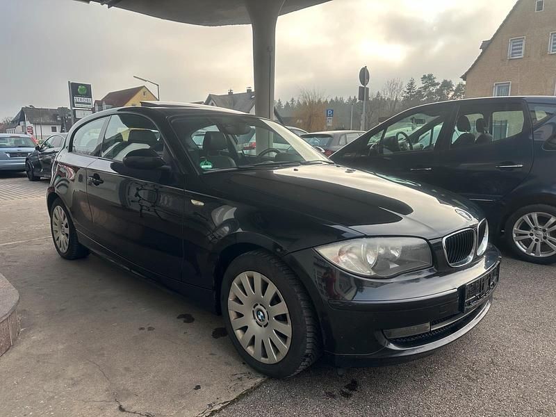 Gebraucht BMW 120 170 PS (125 kW) 2008 Schwarz Kleinwagen