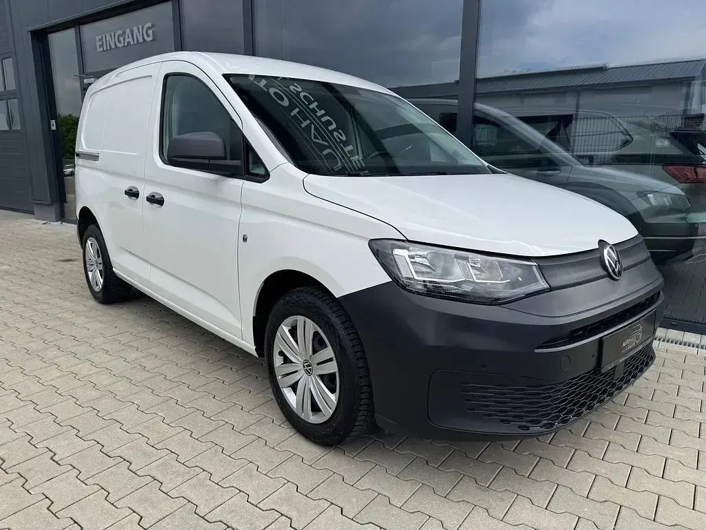 Używany VW Caddy 114 KM (83 kW) 2023 Biały Minivan