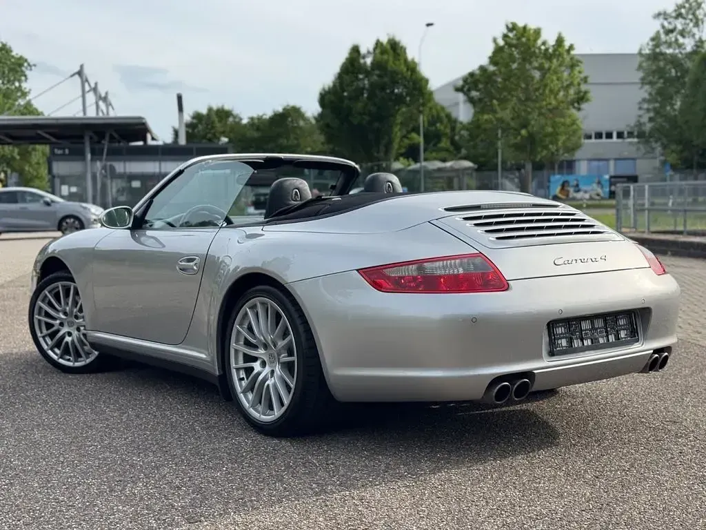 Gebraucht Porsche 911 Carrera 4 Cabriolet 325 PS (239 kW) 2007 Silber Cabrio