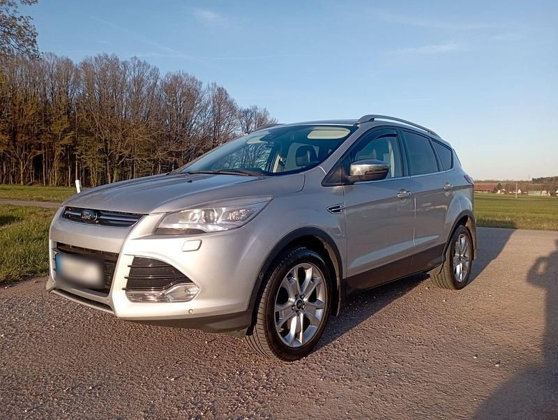 Gebraucht Ford Kuga 140 PS (102 kW) 2013 Grau SUV