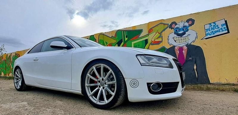 Weiß Gebraucht 2010 Audi A5 Coupé | 12.999 € (Teuer) - Bild 1/4