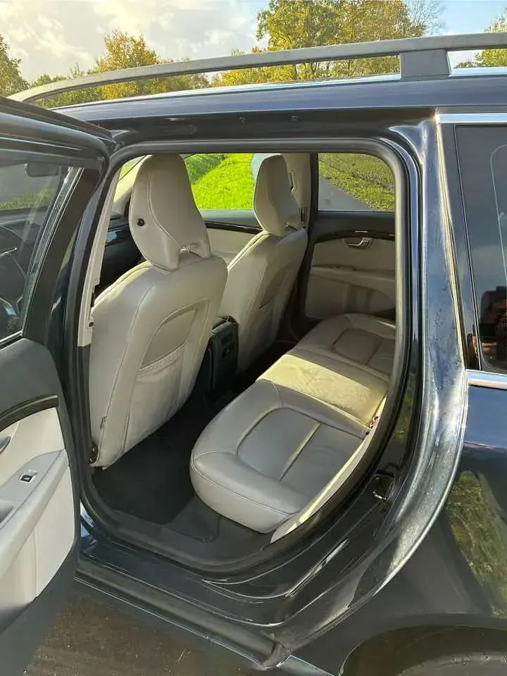 Używany Volvo V70 175 KM (128 kW) 2009 Niebieski Kombi