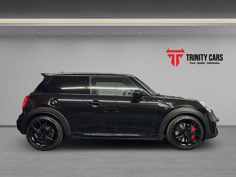 Gebraucht Mini John Cooper Works 231 PS (169 kW) 2019 Schwarz Kleinwagen