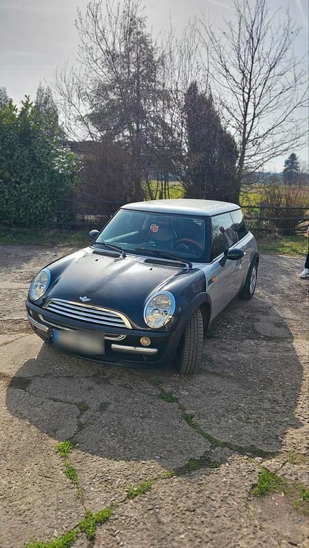 Usado Mini ONE 90 HP (66 kW) 2003 Prateado Citadino